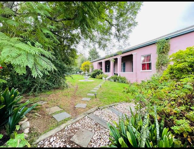 4 BEDROOM HOUSE FOR SALE IN BERGZICHT